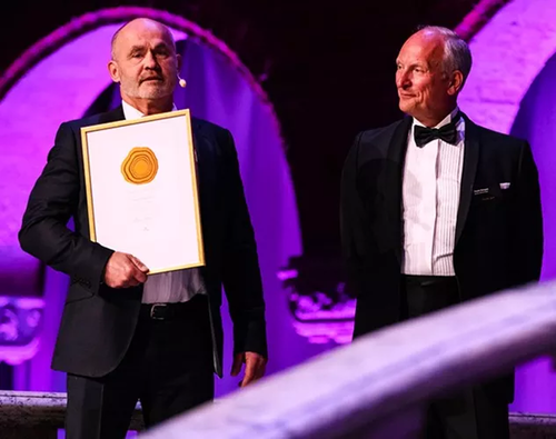 Nordic Wellness Högsbo Nordic Wellness&nbsp;koncept Express innebär lite mindre yta, mindre personalbemanning men mycket generösa öppettider. Våra express-klubbar erbjuder dig flexibilitet och tillgänglighet och här finner du alltid styrke- och konditions-maskiner samt en avdelning för fria vikter.Nordic Wellness är idag en av Sveriges största friskvårdskedjor. Det ger oss unika möjligheter att ständigt utveckla våra klubbar och att ligga i framkant när det gäller utbud, kvalitet, personal och inte minst pris.Det är viktigt för oss att alla människor känner sig som hemma. Nordic Wellness erbjuder generösa lokaler med fräsch inredning, där du kan träna i en trivsam miljö.Nordic Wellness - Din Bästa GymPartnerNordic Wellness är idag en av Sveriges största friskvårds-kedjor.Det ger oss unika möjligheter att ständigt utveckla våra klubbar och att ligga i framkant när det gäller utbud, kvalitet, personal och inte minst pris.Det är viktigt för oss att alla människor känner sig som hemma.Nordic Wellness erbjuder generösa lokaler med fräsch inredning, där du kan träna i en trivsam miljö.Under 2022 har vi uppdaterat klubben med nytt golv, ny belysning, ny färg och högkvalitativ tränings-gymutrustning.&nbsp;Varmt välkommen till Göteborgs främsta träningsanläggningar med gymutrustning från de världsledande varumärkena&nbsp;Technogym,&nbsp;Life Fitness,&nbsp;Precor,&nbsp;Cybex!Här är de 15st mest sökta gymmen på GymKarta i Juli 2023Nordic Wellness Lindholmen på Lindholmsallén 20 i GöteborgSATS Gamlestaden på Gamlestadstorget 7 i GöteborgSTC Sävedalen - Göteborgsvägen 104 - GymKarta.seSTC munkebäck på Munkebäcks Allé 26 i GöteborgNordic Wellness Göteborg Kviberg Arena - GymKarta.seNordic Wellness Kungälv Kongahälla - GymKarta.seActic Lerum - Vattenpalatset på Häradsvägen 3 i Lerum&nbsp;Maximus Gym Brunnsbo på Folkvisegatan 15 i GöteborgSATS Hovås på Björklundabacken 2 i Hovås - GymKarta.seNordic Wellness Backaplan på Gustaf Dalénsgatan 13Fitness24Seven på Lergöksgatan 6 i Västra FrölundaSATS Askim (Sisjön stora) på Ekonomivägen 6 i AskimSTC på Ekenleden 10 i Kållered - GymKarta.seNordic Wellness Marklandsgatan - GymKarta.seNordic Wellness på Vasagatan 7 i Göteborg
